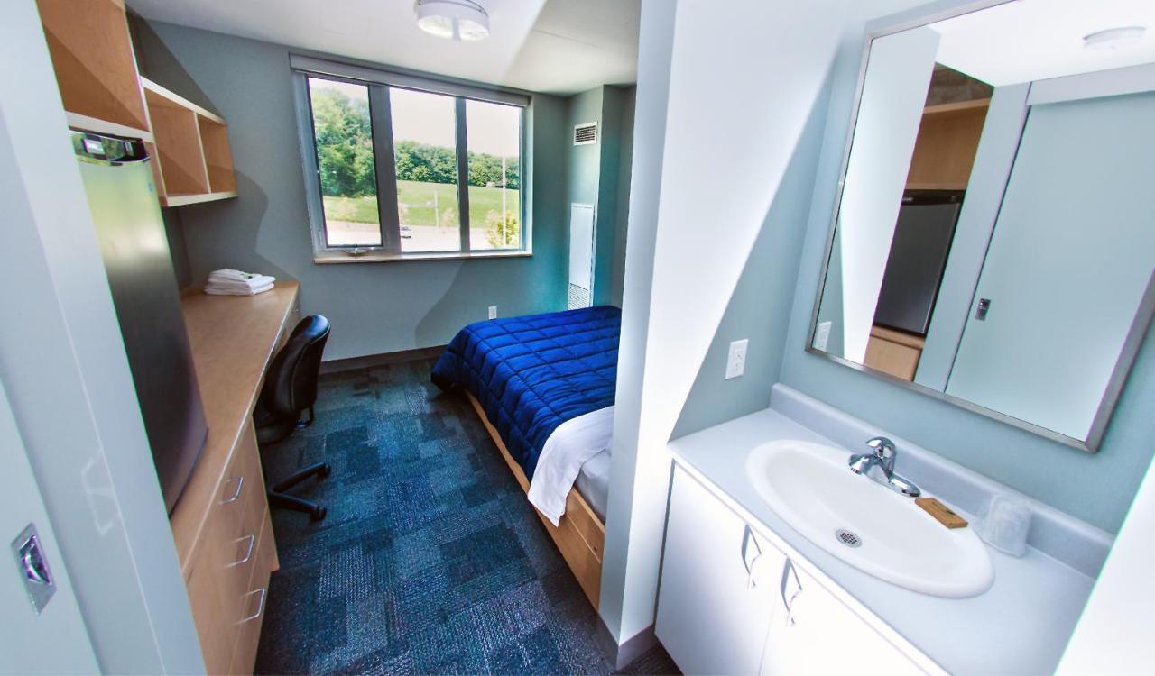 Lakehead University Residence And Conference Centre Orillia Dış mekan fotoğraf